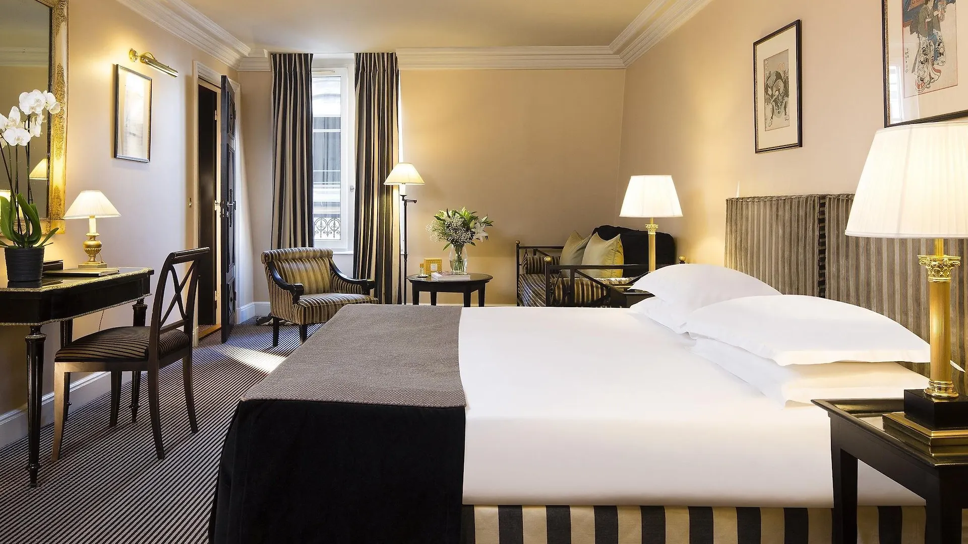 فندق دي إيستريس 4*